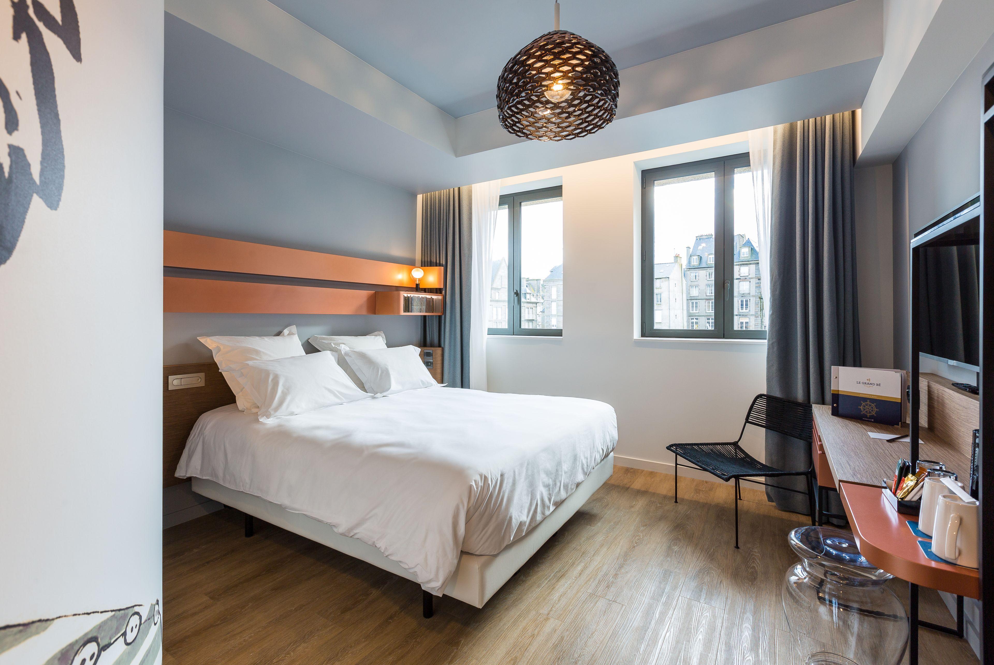 Отель Golden Tulip Saint Malo- Le Grand Be Экстерьер фото